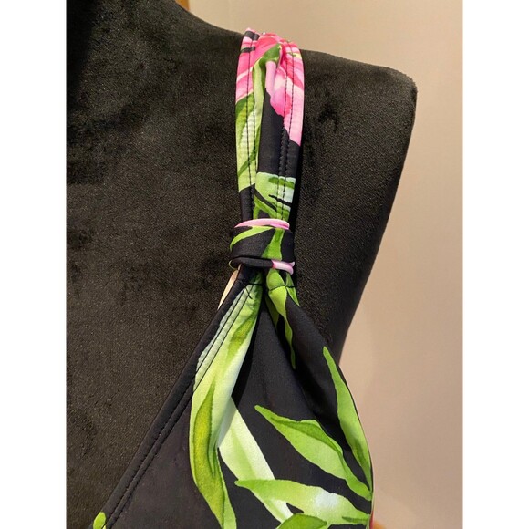 White Stag Halter Swimsuit Womens One Piece Size 3X 22W to 24W Pool Swimwear - Picture 4 of 10